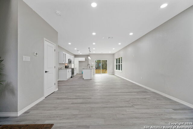 Image 19 of 30 For 662 Canyon Circle Drive