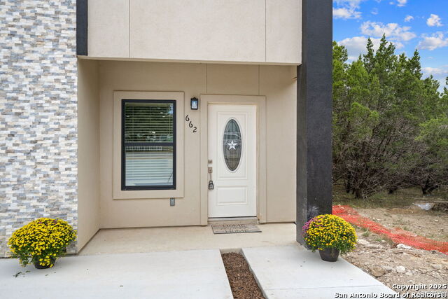 Image 2 of 30 For 662 Canyon Circle Drive