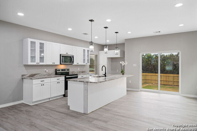 Image 26 of 30 For 662 Canyon Circle Drive