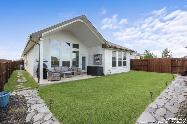 Image 17 of 20 For 904 Brook  