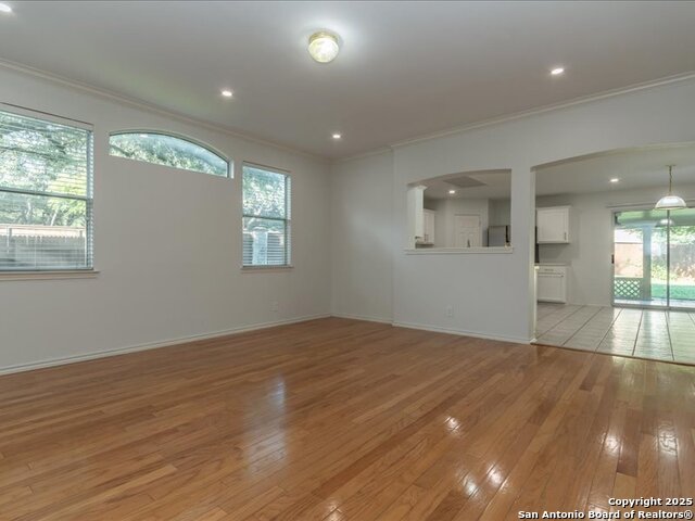 Image 4 of 16 For 7702 Wexford Sq