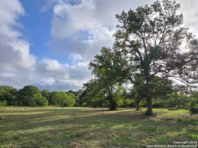 Image 11 of 44 For 124 Valley Creek