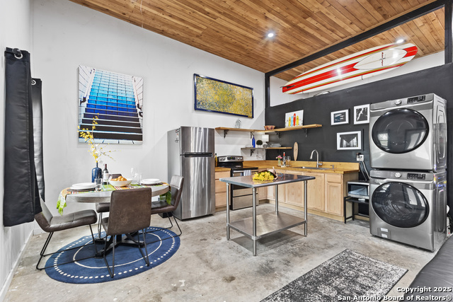 Image 21 of 44 For 124 Valley Creek