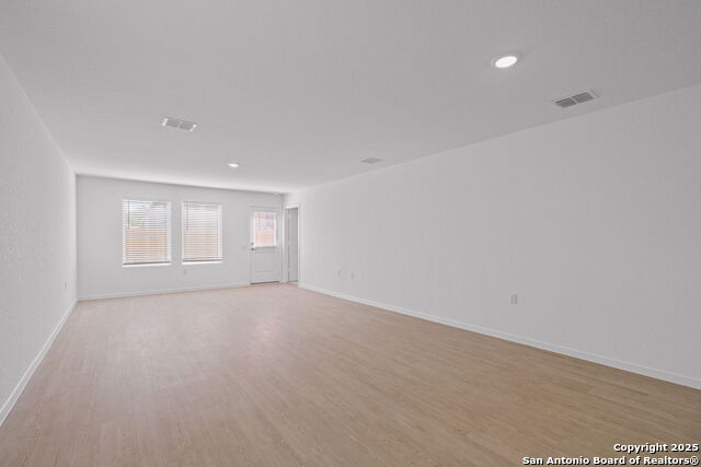 Image 3 of 20 For 10762 Twyla Road