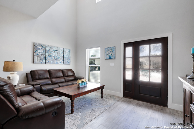 Image 3 of 24 For 2122 Paniolo Dr
