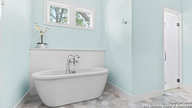 Listing photo id 14 for 2730 Beaver