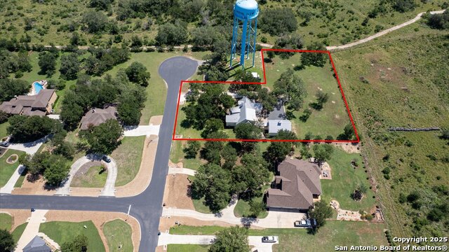 Listing photo id 36 for 2730 Beaver