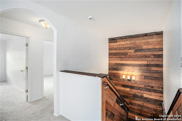 Listing photo id 8 for 7831 Mainland Woods