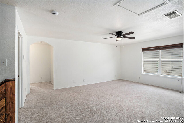 Listing photo id 9 for 7831 Mainland Woods