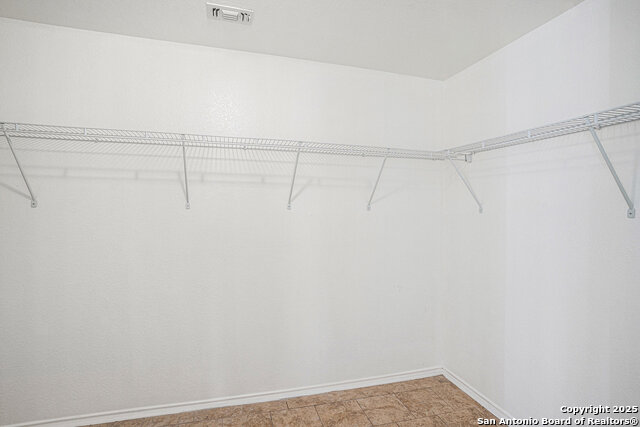 Listing photo id 14 for 7831 Mainland Woods