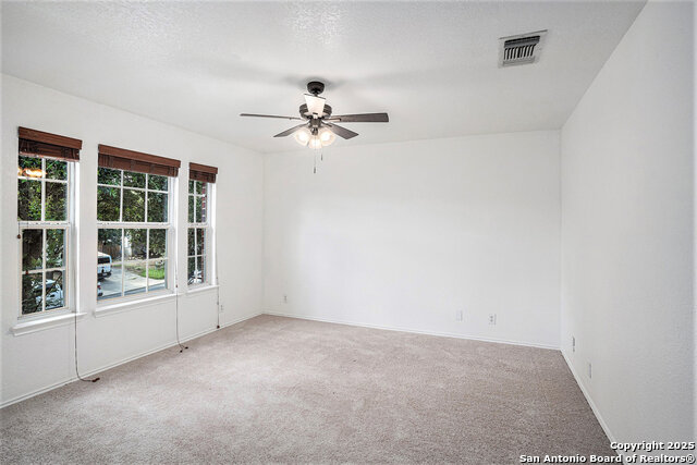 Listing photo id 15 for 7831 Mainland Woods