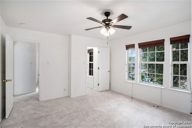 Listing photo id 16 for 7831 Mainland Woods