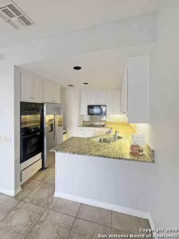Listing photo id 0 for 210 Circle St 05
