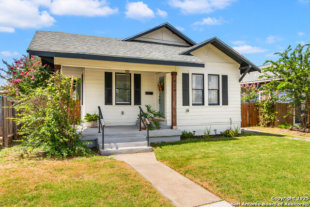 Details for 924 Rosewood W, San Antonio, TX 78201