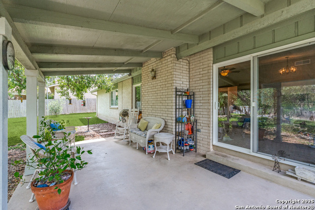 Image 18 of 27 For 8711 Ridge Cliff