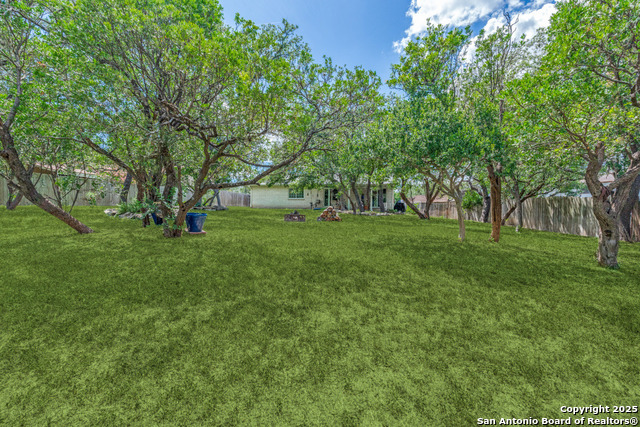 Image 22 of 27 For 8711 Ridge Cliff