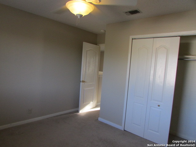 Image 16 of 19 For 13619 Summer Glen Dr