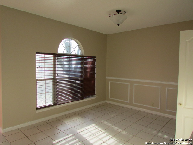 Image 3 of 19 For 13619 Summer Glen Dr
