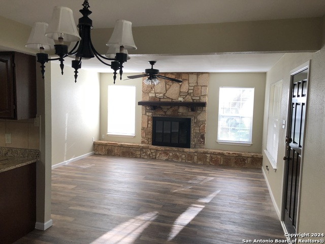 Image 4 of 7 For 106 Cibolo Oak