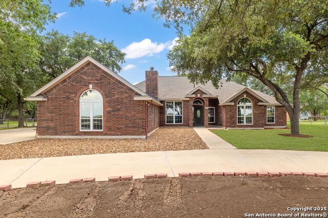 Details for 124 County Road 4712, Castroville, TX 78009