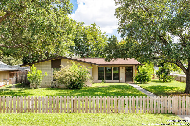 Details for 502 Timberlane Dr, San Antonio, TX 78218