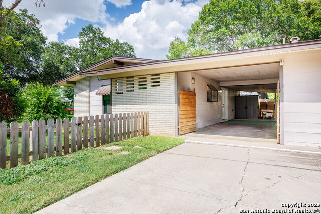 Image 23 of 26 For 502 Timberlane Dr
