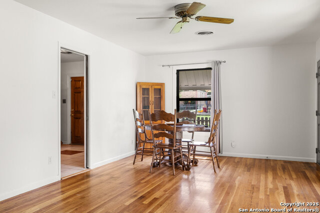 Image 8 of 26 For 502 Timberlane Dr