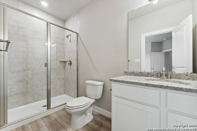 Listing photo id 8 for 21419-21503 Sir Walter Ln