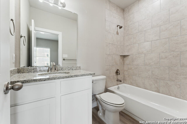 Listing photo id 22 for 21419-21503 Sir Walter Ln