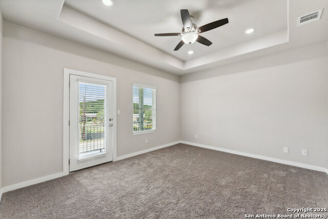 Listing photo id 23 for 21419-21503 Sir Walter Ln