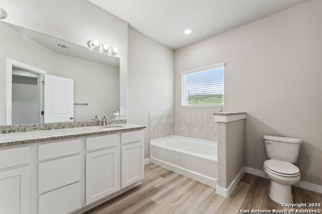 Listing photo id 27 for 21419-21503 Sir Walter Ln