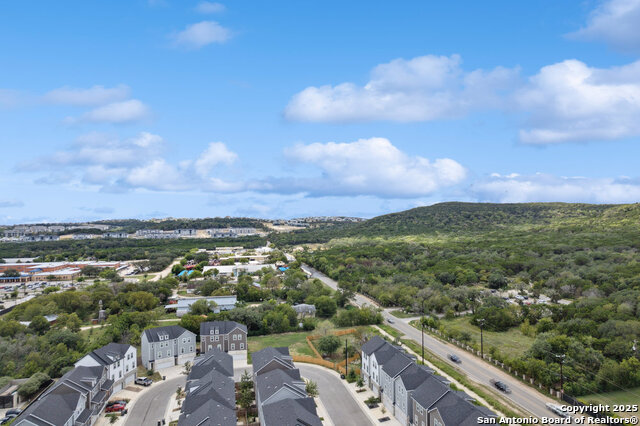 Listing photo id 37 for 21419-21503 Sir Walter Ln