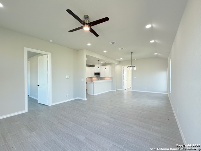 Image 19 of 33 For 144 Camino Verde Ct