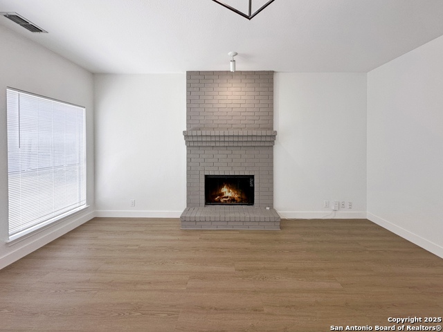 Image 13 of 45 For 710 Stoneway