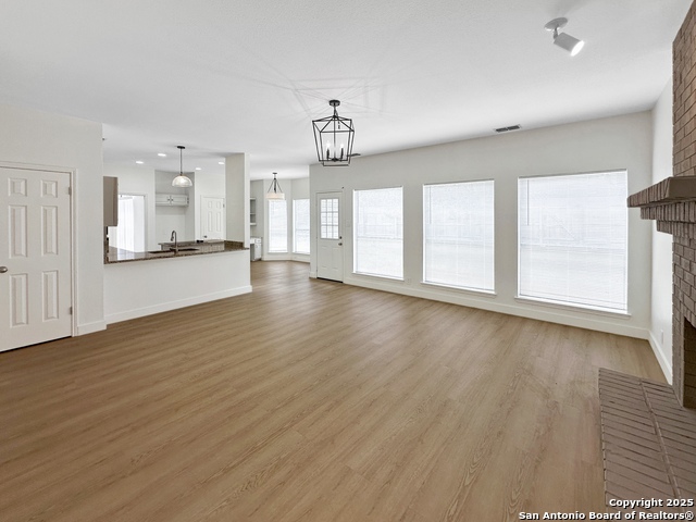 Image 15 of 45 For 710 Stoneway