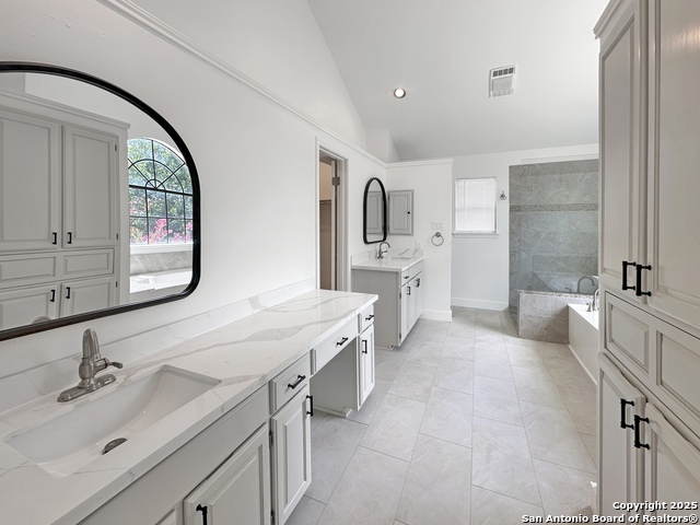 Image 22 of 45 For 710 Stoneway