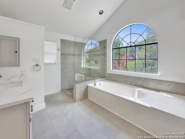Image 23 of 45 For 710 Stoneway