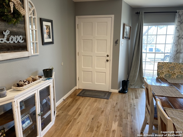 Image 11 of 16 For 6532 Ambling St W