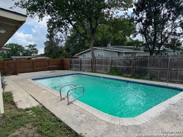 Image 24 of 27 For 2310 Ingleside