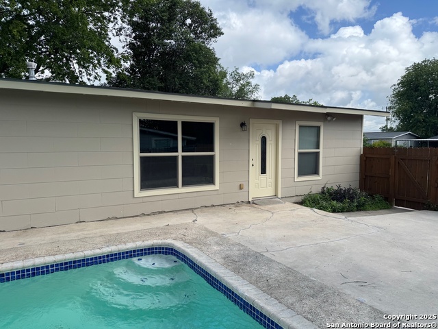 Image 25 of 27 For 2310 Ingleside