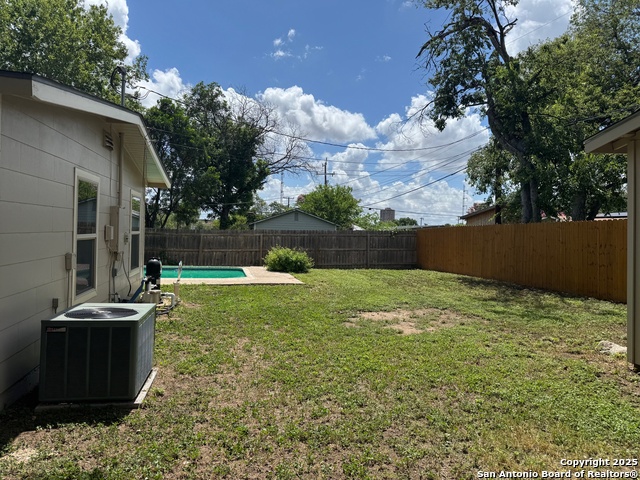 Image 26 of 27 For 2310 Ingleside
