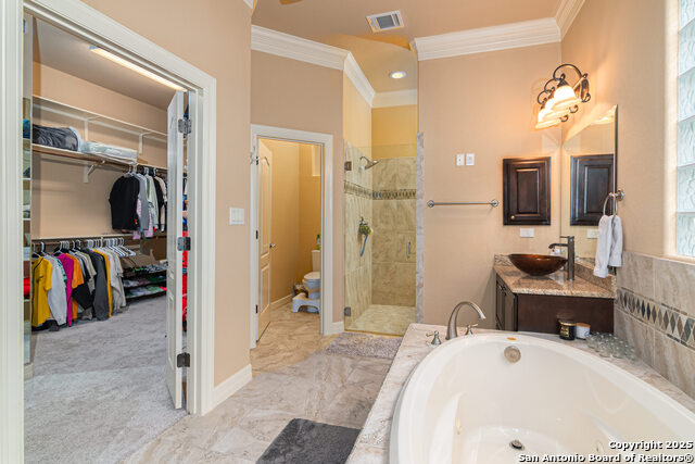 Listing photo id 18 for 403 Rio Springs