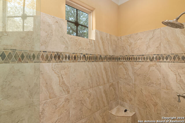 Listing photo id 19 for 403 Rio Springs