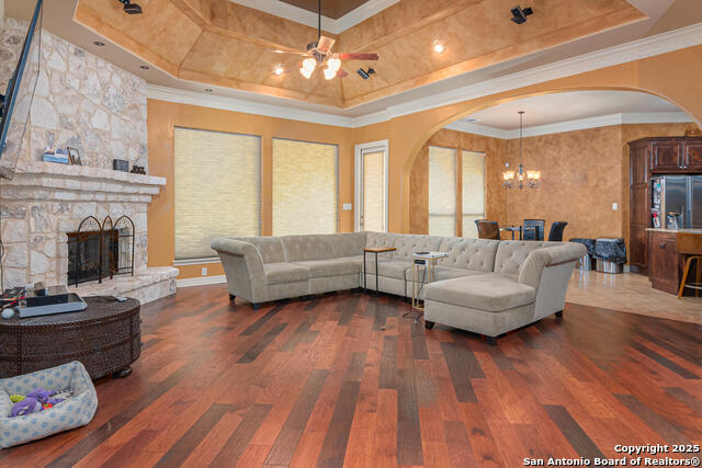 Listing photo id 25 for 403 Rio Springs