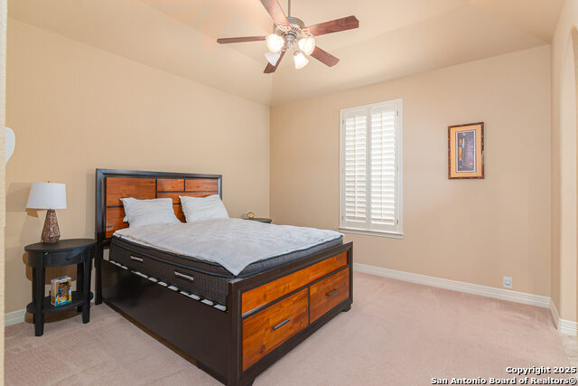 Listing photo id 32 for 403 Rio Springs