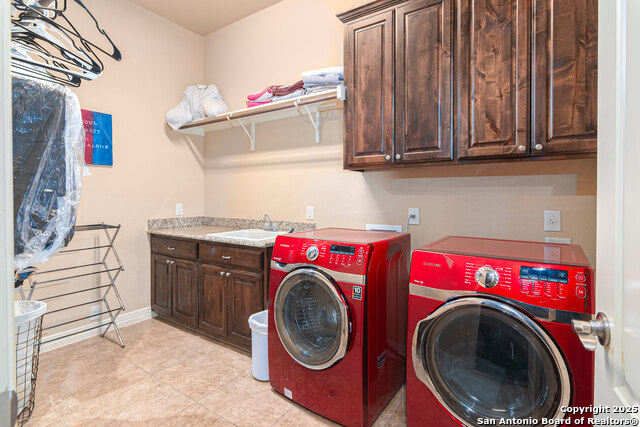Listing photo id 37 for 403 Rio Springs