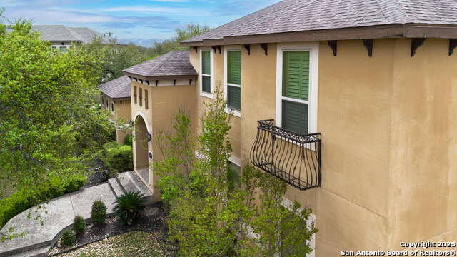 Listing photo id 3 for 403 Rio Springs
