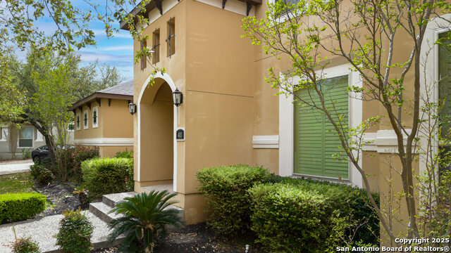 Listing photo id 4 for 403 Rio Springs