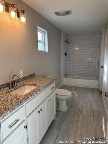 Image 11 of 14 For 603 Bond St N