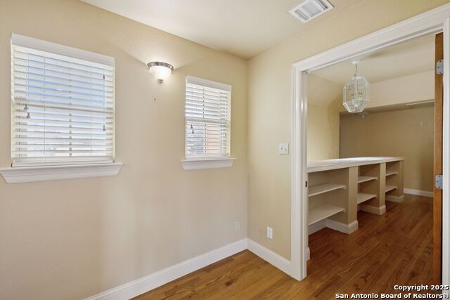 Image 36 of 42 For 214 Vance St